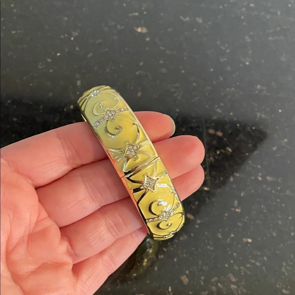 Elegant Yellow Enamel Bracelet with Silver Accents - Picture 4 of 5